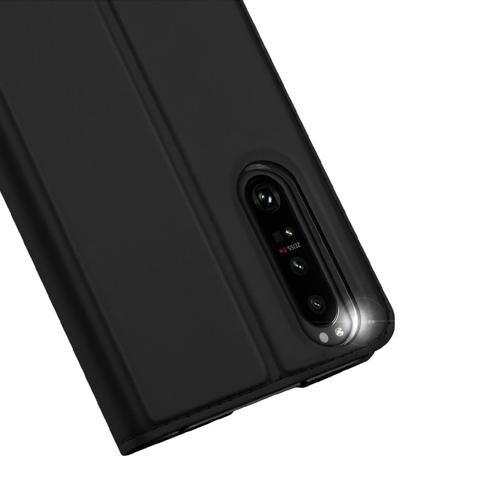 Flip Cover Sony Xperia 1 IV Business Satin Effekt